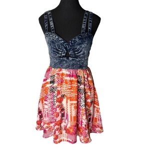 MATERIAL GIRL Babydoll Mini Dress Acid Wash Denim Sweetheart Bodice Flowy Medium